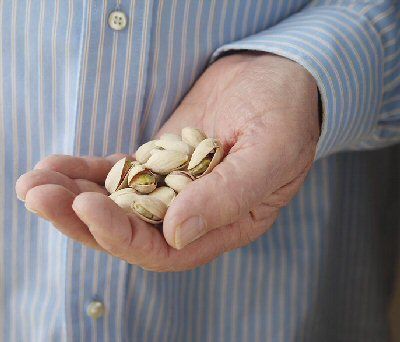Prediabetes and Type 2: Health Benefits of Eating Nuts